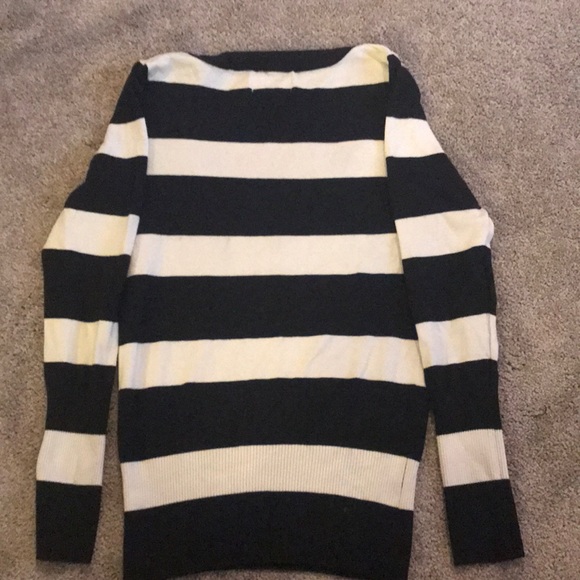Kohls SO brand sweater - Picture 3 of 4